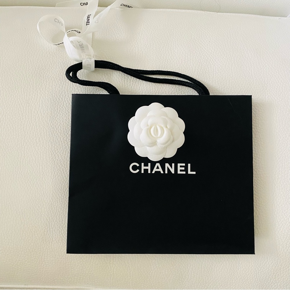 Chanel Shopping Bag Medium w/ Camelia flower and Chanel ribbon